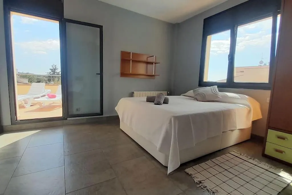 Villa Mediterranea Con Cinco Dormitorios Y Piscina Calonge