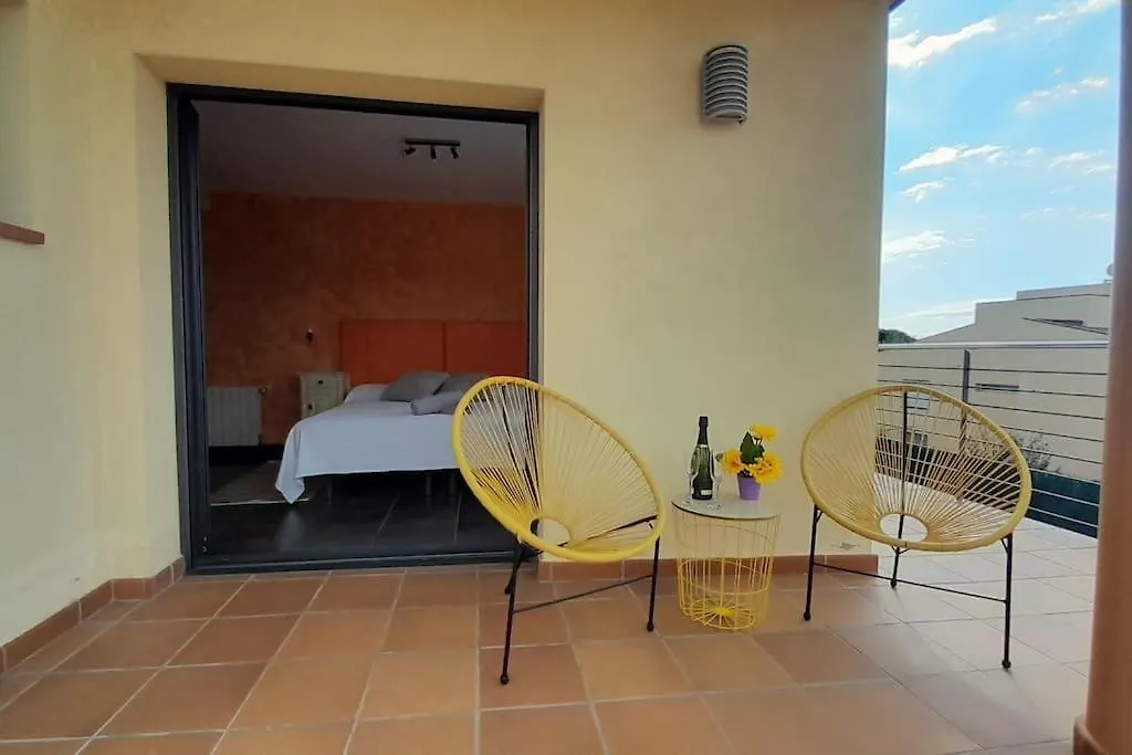 Villa Mediterranea Con Cinco Dormitorios Y Piscina Calonge